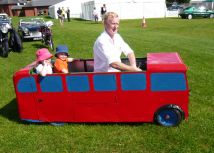 Lion Trevor and Bettie bus